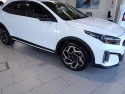 White Used 2025 Kia XCeed GT-Line SUV | £20,999 (Fair price)