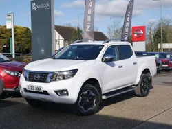 White Used 2019 Nissan Navara Tekna Pickup | £19,608