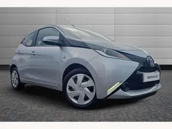Silver Used 2015 Toyota Aygo X-play Hatchback | £5,450 (Fair price)