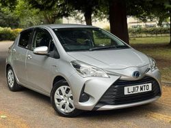 Silver Used 2025 Toyota Yaris Hybrid | £8,500
