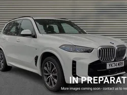 Alpine white Used 2025 BMW X5 M Sport SUV | £59,991 (Fair price)