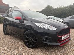 Black Used 2017 Ford Fiesta ST-Line Hatchback | £4,095 (Good price)