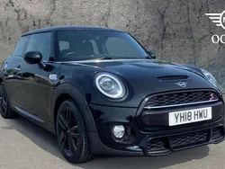 Black Used 2018 Mini Cooper S Hatch Hatchback | £13,750 (A bit pricey)