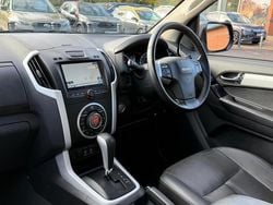 Red Used 2020 Isuzu D-Max Pickup | £17,990 (Good price)