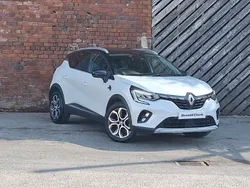 White Used 2022 Renault Captur SE SUV | £18,298 (Fair price)