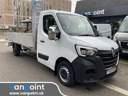 White Used 2023 Renault Master Business Cabriolet | £21,999 (Expensive)