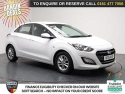 White Used 2016 Hyundai i30 SE Hatchback | £5,340 (Fair price)