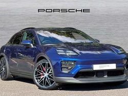 Blue New 2025 Porsche Macan SUV | £79,950 (Fair price)