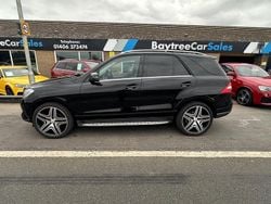 Black Used 2014 Mercedes ML250 SE SUV | £12,695 (A bit pricey)