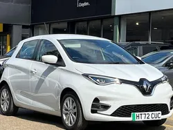 White Used 2022 Renault Rapid SE Hatchback | £9,278 (Fair price)