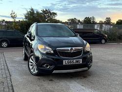 Black Used 2015 Vauxhall Mokka S SUV | £6,590 (Fair price)