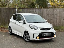White Used 2016 Kia Picanto Hatchback | £4,750 (Fair price)