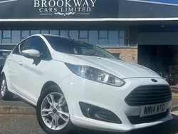 White Used 2014 Ford Fiesta Zetec Hatchback | £4,990 (Fair price)