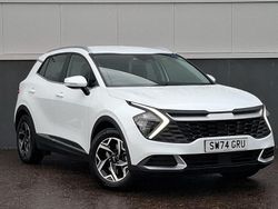 White Used 2025 Kia Sportage SUV | £23,998 (Super price)