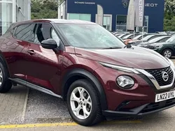 Burgundy Used 2022 Nissan Juke N-Connecta SUV | £13,995 (Good price)