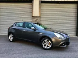 Grey Used 2010 Alfa Romeo Giulietta Lusso Hatchback | £2,500 (Fair price)