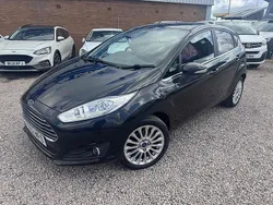 Black Used 2013 Ford Fiesta Titanium Hatchback | £5,711 (Fair price)