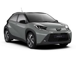 Tarragon with black New 2025 Toyota Aygo X SUV | £17,150