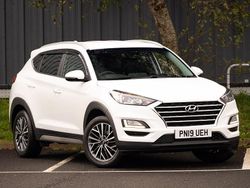 White Used 2019 Hyundai Tucson Premium SUV | £12,998 (A bit pricey)