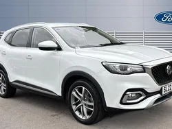 White Used 2022 MG HS Excite SUV | £15,330 (Fair price)