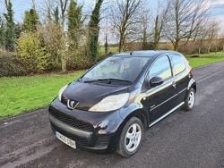 Black Used 2009 Peugeot 107 Hatchback | £2,495 (Fair price)