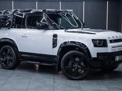 White Used 2023 Land Rover Defender SE Dynamic SUV | £57,990 (Good price)