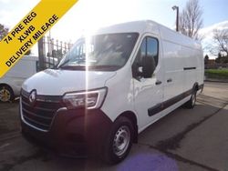 White New 2024 Renault Master Business Van | £31,188 (Expensive)