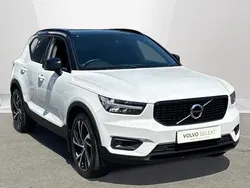 White Used 2022 Volvo XC40 R-Design Pro SUV | £24,895 (Fair price)