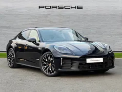 Jet black metallic New 2025 Porsche Panamera 4 Sedan | £94,000
