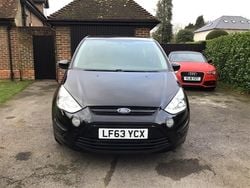 Black Used 2013 Ford S-MAX Zetec MPV | £8,495 (Expensive)