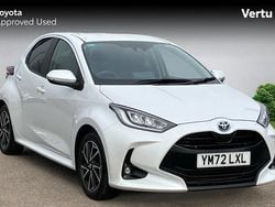 Used 2025 Toyota Yaris Hybrid Design Hatchback | £17,001 (Super price)