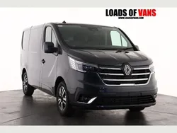 White New 2025 Renault Trafic Van | £28,990