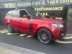 Red Used 2014 Land Rover Range Rover Vogue SE SUV | £18,999 (Fair price)
