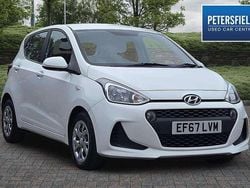White Used 2017 Hyundai i10 SE Hatchback | £5,490 (Fair price)