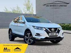 White Used 2019 Nissan Qashqai N-Connecta SUV | £13,990 (Super price)