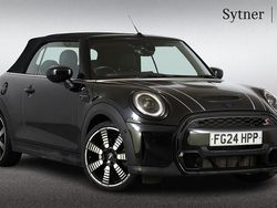 Black Used 2024 Mini Cooper S Exclusive Hatchback | £29,000 (Expensive)
