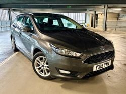 Grey Used 2016 Ford Focus Zetec Estate | £4,295 (Good price)