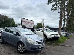 Silver Used 2009 Vauxhall Corsa Club Hatchback | £3,990 (Good price)