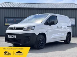 White Used 2022 Citroën Berlingo MPV | £9,450 (Good price)