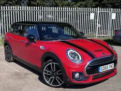 Chili red Used 2016 Mini Cooper S Clubman Estate | £17,916 (A bit pricey)