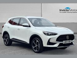 White Used 2024 MG HS SE SUV | £16,700 (Fair price)