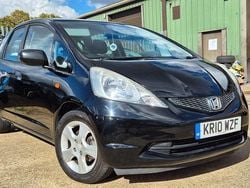 Black Used 2010 Honda Jazz SE Hatchback | £2,490 (Good price)