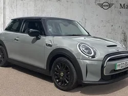 Moonwalk grey Used 2022 Mini Cooper S Level 1 Hatchback | £12,636 (Good price)