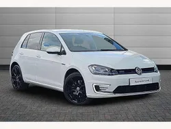 White Used 2016 VW Golf VII GTE Hatchback | £12,095 (Fair price)