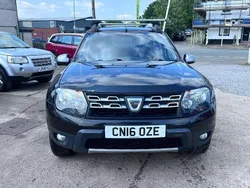 Black Used 2016 Dacia Duster Lauréate SUV | £6,395 (Fair price)