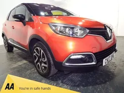 Red Used 2017 Renault Captur Dynamique SUV | £8,000 (Fair price)