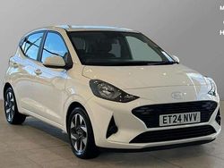 White Used 2024 Hyundai i10 Advanced Hatchback | £14,796 (Fair price)