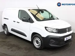 White New 2024 Vauxhall Combo MPV | £14,999 (Good price)
