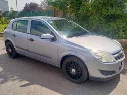 Silver Used 2007 Vauxhall Astra Hatchback | £1,690
