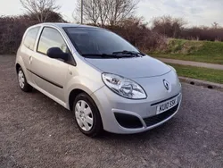 Silver Used 2010 Renault Twingo Hatchback | £1,995 (Fair price)